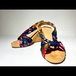Aerosoles Espadrilles Sandals-Go with lots of outfits